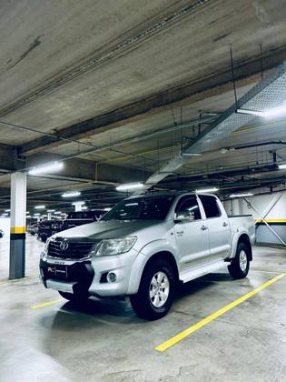 TOYOTA HILUX 2.7 SR 4X2 CD 16V FLEX 4P AUTOMÁTICO